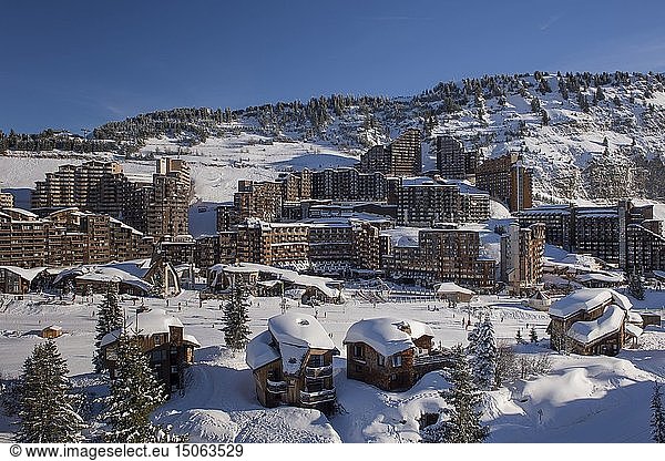 France  Haute Savoie  Chablais Massif  Portes du Soleil ski area  Avoriaz  general view of the resort