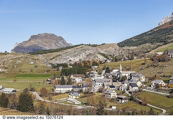 France  Hautes Alpes  Dévoluy massif  Saint Etienne en Dévoluy  the village and the Montagne de Saint Gicon (2086m) in the background