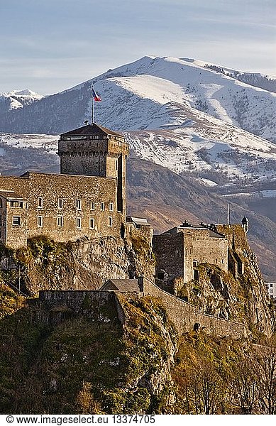 France  Hautes Pyrenees  Lourdes  fortress on a rocky spur which shelters Musee Pyreneen (Museum of Pyrenees with Regional Arts and Crafts)