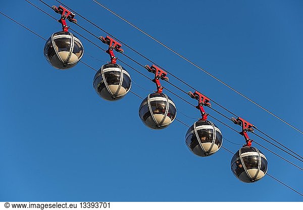France  Isere  Grenoble  the cable car of Grenoble (bubbles) moving towards Fort de la Bastille  one of the first urban cable car in the world