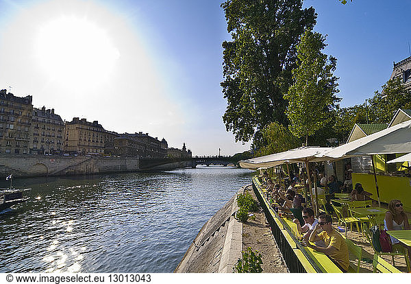 France  Paris  area listed as World Heritage by UNESCO  banks of the Seine River during the Paris Plage event where the car traffic is stopped to be replaced by leisure activities