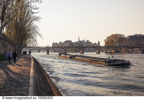 France  Paris  area listed as World Heritage by UNESCO  Pont des Arts from Quai François Mitterrand