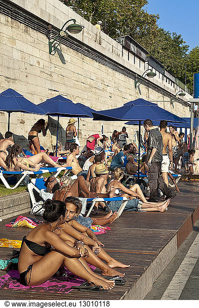 France  Paris  banks of the Seine River during the Paris Plage event where the car traffic is stopped to be replaced by leisure activities