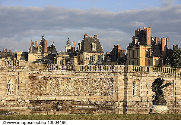 France  Seine et Marne (77)  Fontainebleau  the royal castle listed as World Heritage by UNESCO  statue of the Bassin des Cascades