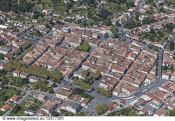 France  Tarn  Realmont  the walled city (aerial view)
