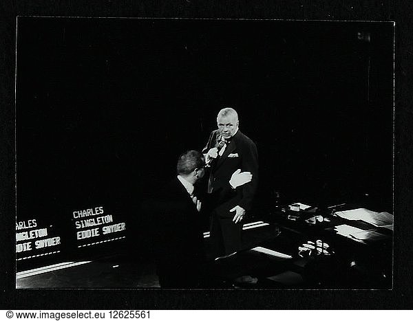 Frank Sinatra and Frank Sinatra Jr in concert at the Royal Albert Hall  London  28 May 1992. Artist: Denis Williams