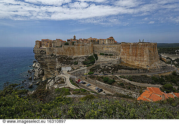 Frankreich  Corse-du-Sud  Bonifacio  Zitadelle der Klippenstadt