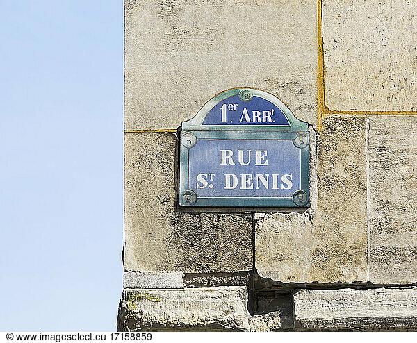 Frankreich  Ile-de-France  Paris  Straßennamenschild Rue Saint-Denis