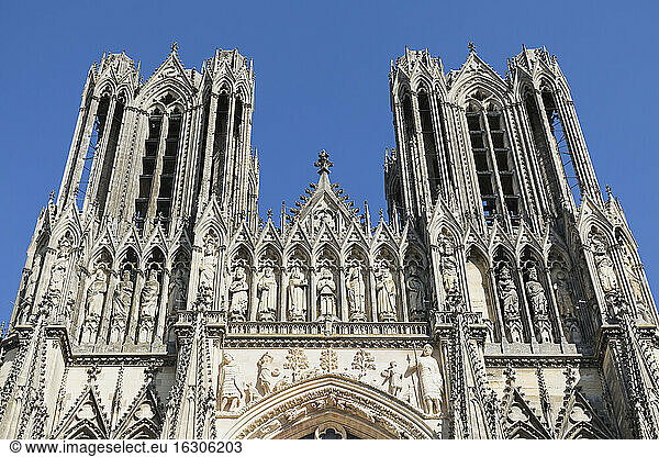Frankreich  Marne  Reims  Glockentürme der Kathedrale von Reims