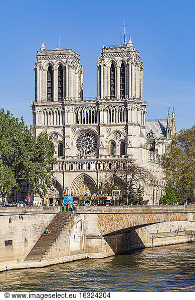 Frankreich  Paris  Ile de la cite  Blick auf die Kathedrale Notre Dame
