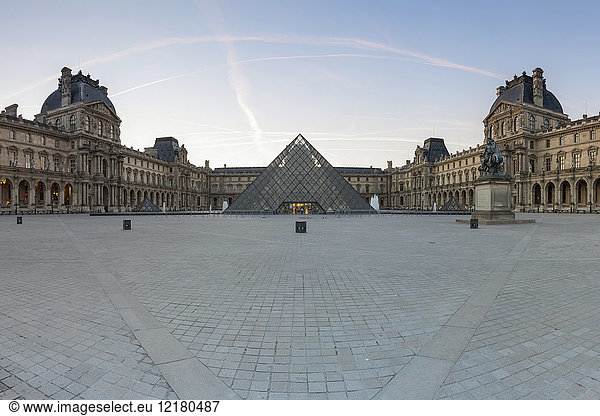 Frankreich  Paris  Musee du Louvre