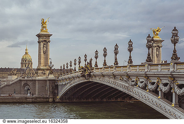 Frankreich  Paris  Pont Alexandre III  Seine
