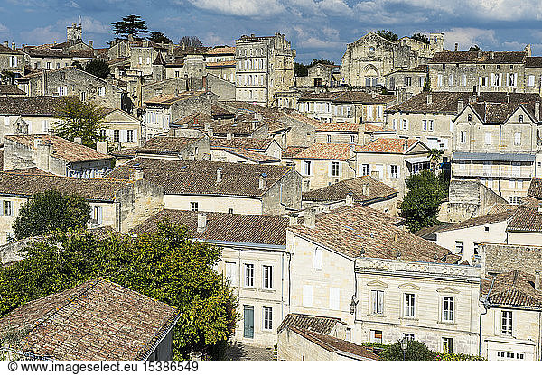 Frankreich  Saint Emilion  überblickt die Unesco-Welterbestätte