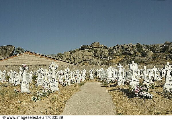 Friedhof von Nava del Barco  Naturpark Gredos  Mittelgebirge  Provinz Avila  Region Kastilien-León  Spanien