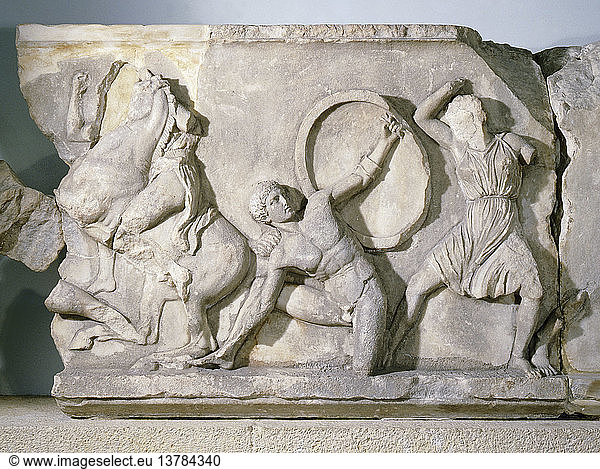 Fries aus dem Mausoleum von Halikarnassos. Es zeigt den Kampf mit den Amazonen. Griechenland. Altgriechisch. 350 V. CHR.