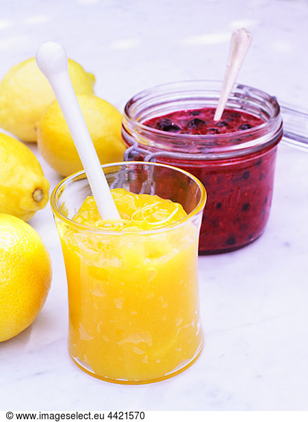 Fruit marmalade with lemons
