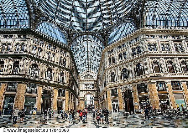 Galleria Umberto I  Neapel  Golf von Neapel  Kampanien  Süditalien  Italien  Europa