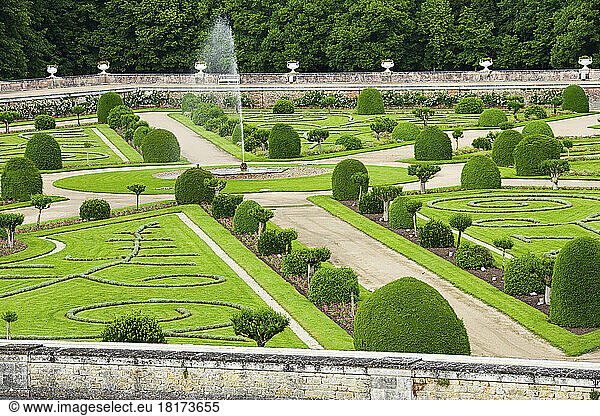 Gardens of Diane de Poitiers  Chateau de Chenonceau  Chenonceaux  Indre-et-Loire  Loire Valley  France