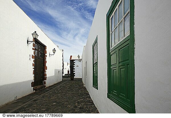 Gasse  Teguise  Playa Blanca  Insel Lanzarote  Kanarische Inseln  Kanaren  Spanien  Europa