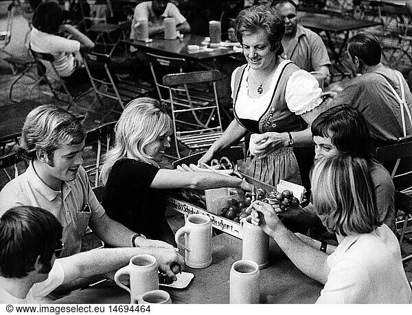 gastronomy  beer garden  Munich  early 1970s