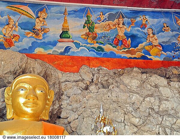 Gemälde mit antiker Szenerie  betende Frauen oben ohne  halb bekleidet  Wat Chom Si  Tempel auf Hügel Phi Si  Luang Prabang  Provinz Luang Prabang  Laos  Asien
