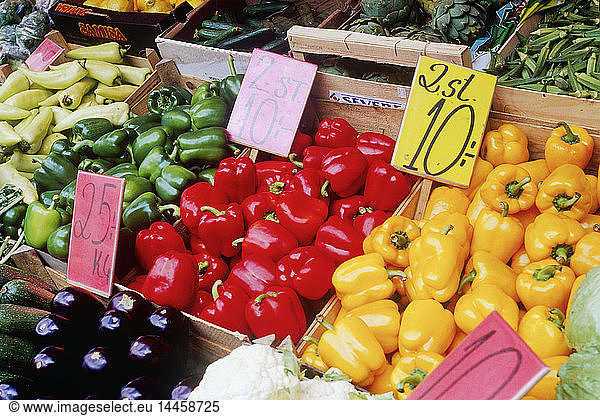 Gemüse am Marktstand