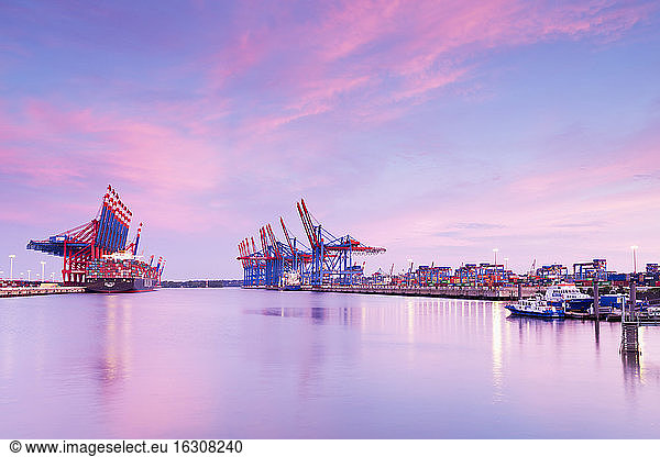 Gemany  Hamburg  Container harbour Waltershof