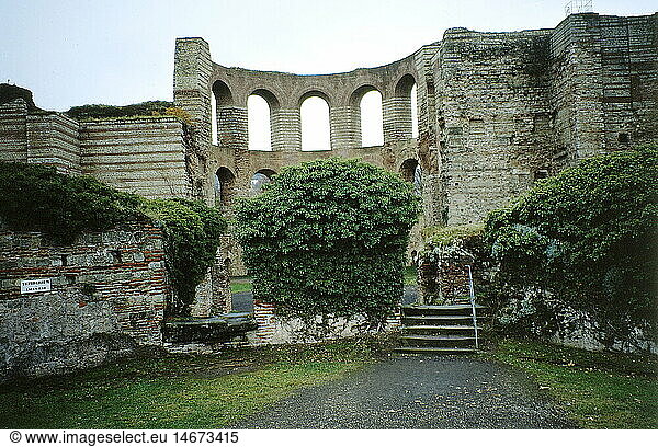 Geo. BRD  Rheinland-Pfalz  Trier  Kaiserthermen  antikes Bad  erbaut Anf. 4.Jh. n.Chr.  im Mittelalter bis 1140 Sitz des Burggrafen von Trier  Ansicht  Ruine rÃ¶mische Stadt Augusta Treverorum  Residenz der Kaiser Constantius I. Chlorus & Constantinus I. (Konstantin der GroÃŸe) bis 316 Geo. BRD, Rheinland-Pfalz, Trier, Kaiserthermen, antikes Bad, erbaut Anf. 4.Jh. n.Chr., im Mittelalter bis 1140 Sitz des Burggrafen von Trier, Ansicht, Ruine rÃ¶mische Stadt Augusta Treverorum, Residenz der Kaiser Constantius I. Chlorus & Constantinus I. (Konstantin der GroÃŸe) bis 316,