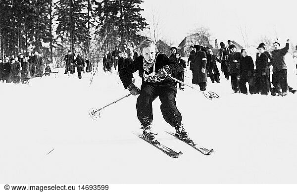Geo. hist.  Deutschland  DDR  Organisationen  Pionierorganisation 'Ernst ThÃ¤lmann'  Junge Pioniere   Sport  Meisterschaften im Wintersport  Oberhof  ThÃ¼ringer Wald  Januar 1953