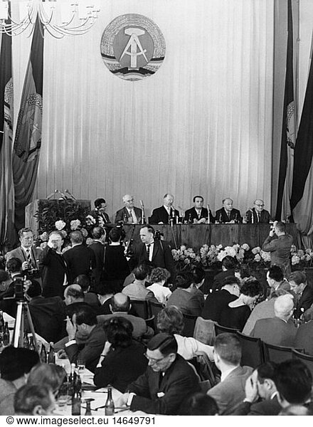 Geo. hist  Deutschland  DDR  Politik  Pressekonferenz zum Friedensvertrag und West Berlin  Festsaal  Haus der Ministerien  Ostberlin 15.6.1961