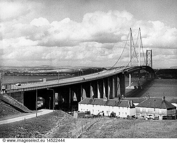 Geo. hist.  GroÃŸbritannien  Verkehr  StraÃŸe  BrÃ¼cken  Forth Road Bridge  BrÃ¼cke Ã¼ber den FluÃŸ Firth of Forth  Schottland  1960er Jahre