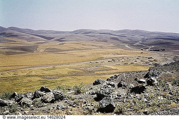 Geo. hist.  Iran  Landschaften  typisches Hochland im Nordwesten des Iran  1960er Jahre