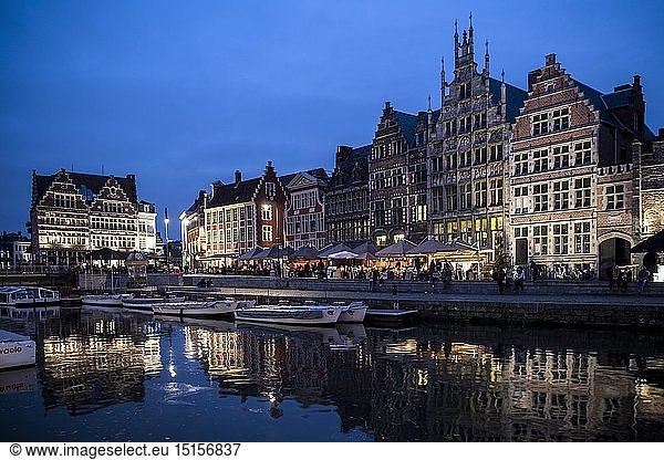 Geografie  Belgien  GildenhÃ¤user an der Leie in der Altstadt im letzten Tageslicht  Gent  Flandern