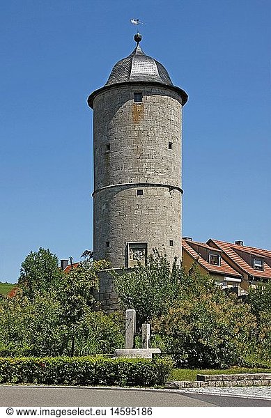 Geografie  BRD  Bayern  Eibelstadt  Kere-Turm  gestiftet 1573 vom Domprobst Richard von der Kere  oberstes GeschoÃŸ mit TÃ¼rmerwohnung  Keller - Verlies  mittelalterliche Stadtbefestigung
