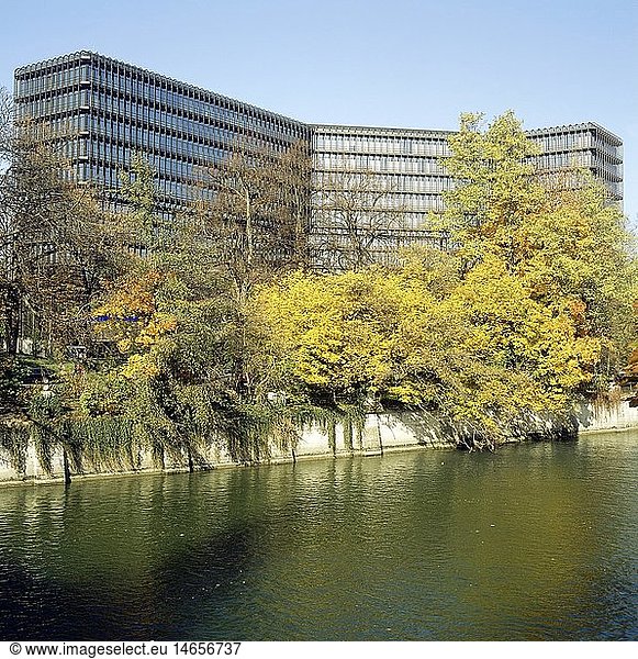 Geografie  BRD  Bayern  MÃ¼nchen  GebÃ¤ude  EuropÃ¤isches Patentamt  AuÃŸenansicht  1976 - 1980  Architekten: von Gerkan  Marg und Partner