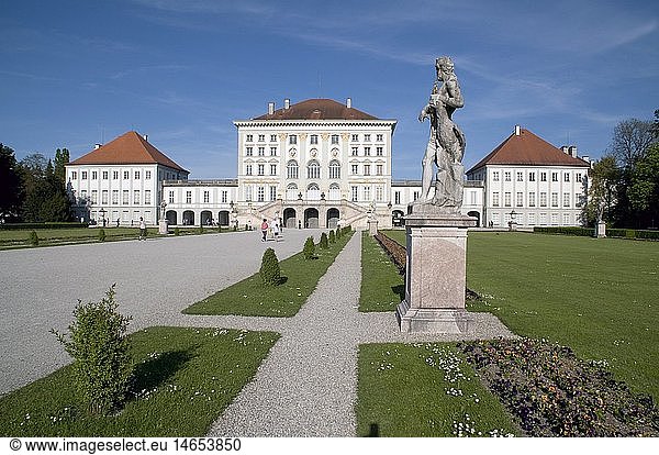 Geografie  BRD  Bayern  MÃ¼nchen  SchloÃŸ Nymphenburg  SchloÃŸgarten  Statue