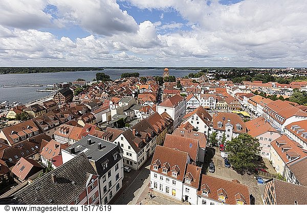 Geografie BRD Mecklenburg-Vorpommern Mecklenburgische Seenplatte Waren (Müritz) Stadtansicht Binnenmüritz