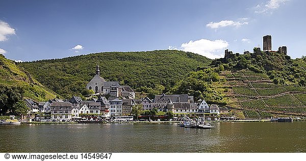 Geografie  BRD  Rheinland-Pfalz  Mosel  Beilstein  Ortsansicht  Burg Metternich