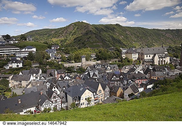 Geografie  BRD  Rheinland-Pfalz  Mosel  Cochem  Ortsansicht  Stadtmauer  ehemaliges Kapuzinerkloster
