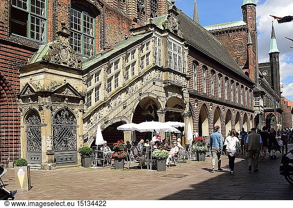 Geografie  BRD  Schleswig-Holstein  Hansestadt LÃ¼beck  Rathaus  13. Jahrhundert  NordflÃ¼gel-Renaissancevorbau von 1571  BacksteingebÃ¤ude  historisches GebÃ¤ude  Renaissance-Treppe in der Breiten StraÃŸe