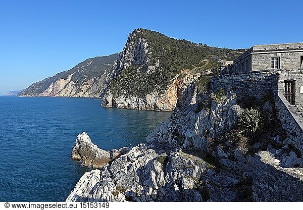 Geografie  Bucht mit Lord Byron's Grotto  Porto Venere  Provinz La Spezia  Ligurien  Italien