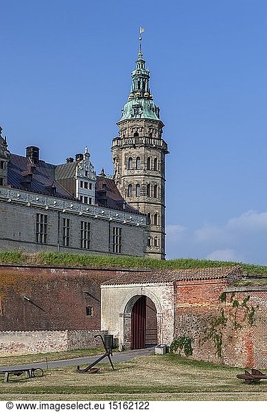 Geografie  DÃ¤nemark  Sjaelland  Helsingor  Schloss Kronborg Slot mit Leuchtturm  Helsingor  Insel Seeland  Nordeuropa