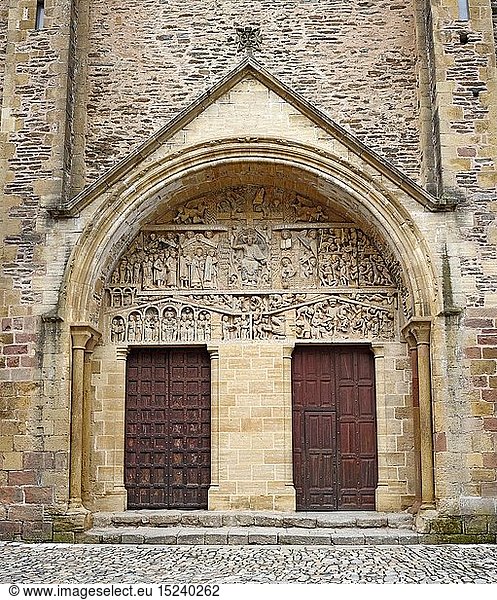 Geografie  Frankreich  Conques  Klosterkirche Sainte-Foy  erbaut: 1124  Portal