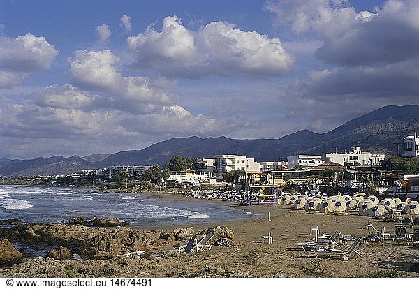 Geografie  Griechenland  Kreta  Stalis Bucht mit Strandrestaurant