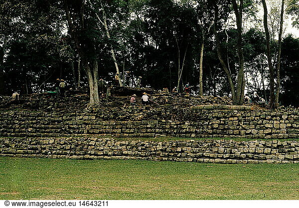 Geografie  Honduras  Copan  Maya-Stadt um 1000 vChr. - 9. JH.n.Chr.  Terrassen Geografie, Honduras, Copan, Maya-Stadt um 1000 vChr. - 9. JH.n.Chr., Terrassen,
