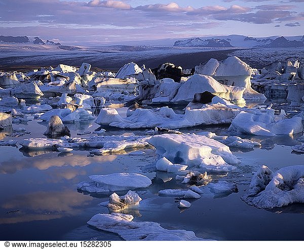 Geografie  Island  Austurland  bei HÃ¶fn  Gletschersee JÃ¶kulsarlon am VatnajÃ¶kull  Breidamerkursandur  SÃ¼d-Island