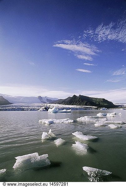 Geografie  Island  Landschaften  Gletscherlagune JÃ¶kulsarlon an der Gletscherzunge BreidamerkurjÃ¶kull des VatnajÃ¶kull
