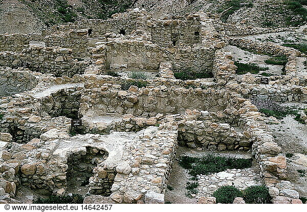 Geografie  Israel  Qumran  Ruinen  Zisterne und Kanal  Ansicht der AusgrabungsstÃ¤tte Geografie, Israel, Qumran, Ruinen, Zisterne und Kanal, Ansicht der AusgrabungsstÃ¤tte