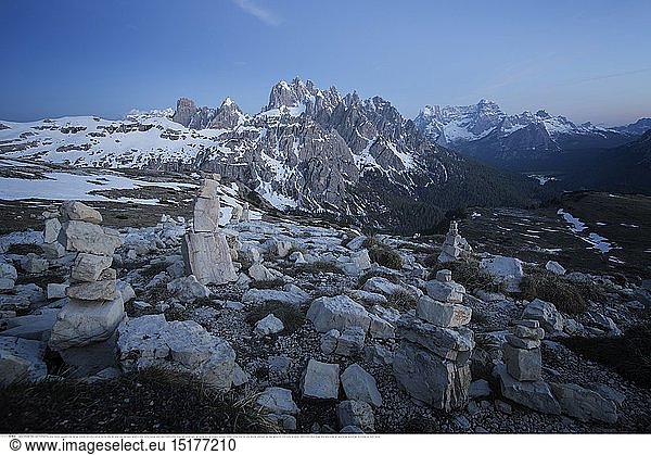 Geografie  Italien  Alpen  Dolomiten  Drei Zinnen  Sommer
