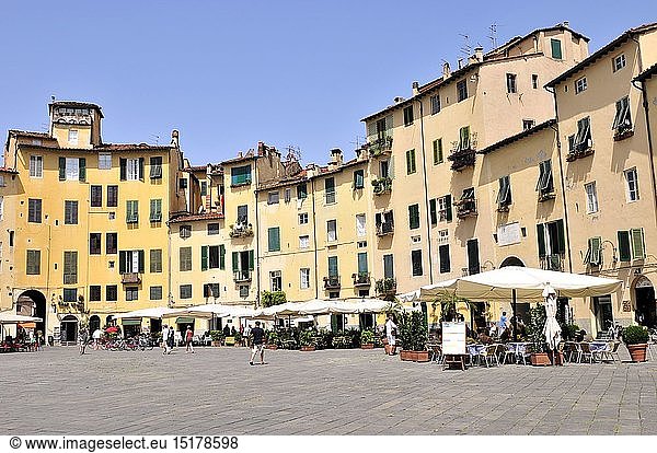 Geografie  Italien  Hauptplatz von Lucca  Toskana  Piazza Anfiteatro